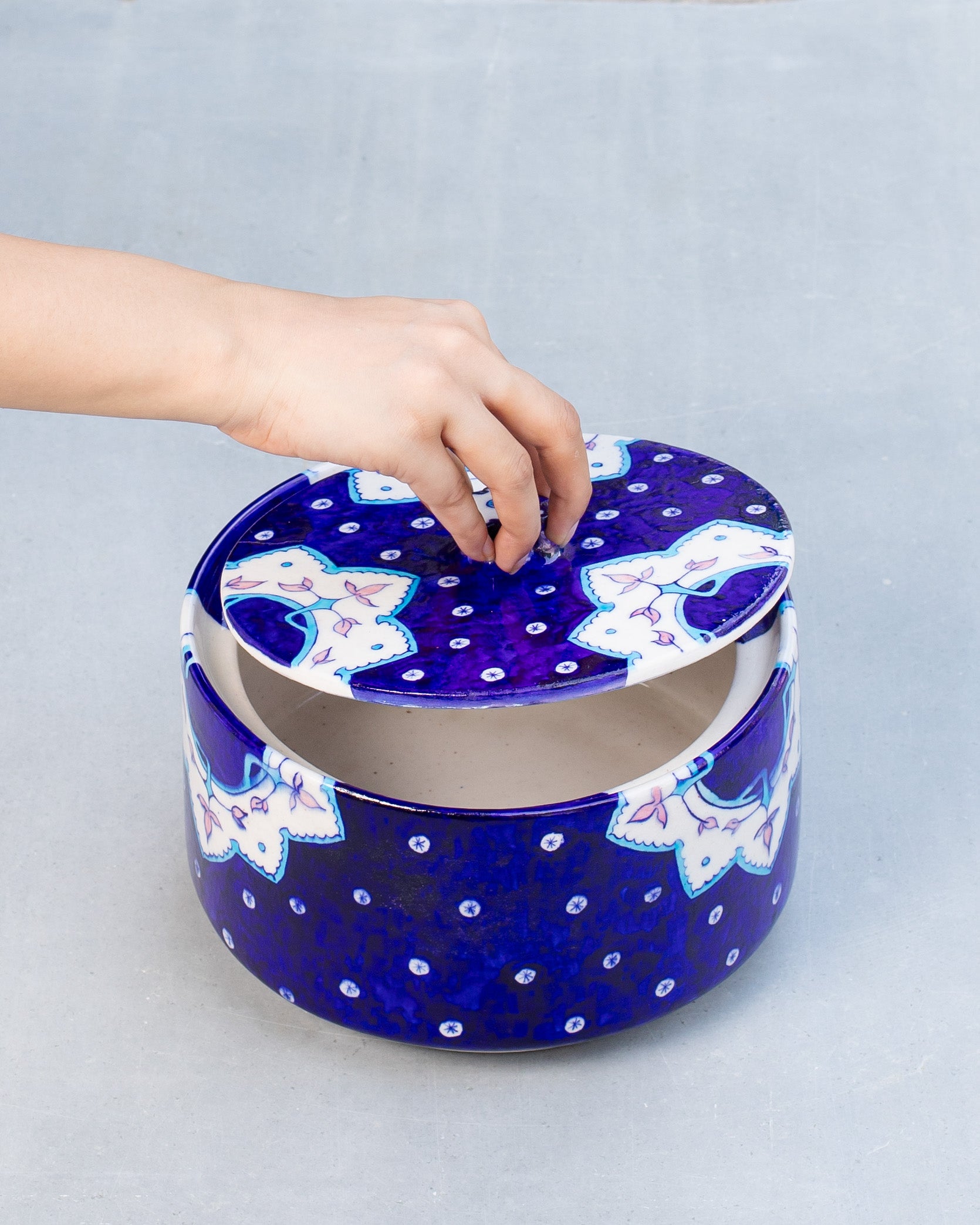The Floral Lidded Decor Pot-1
