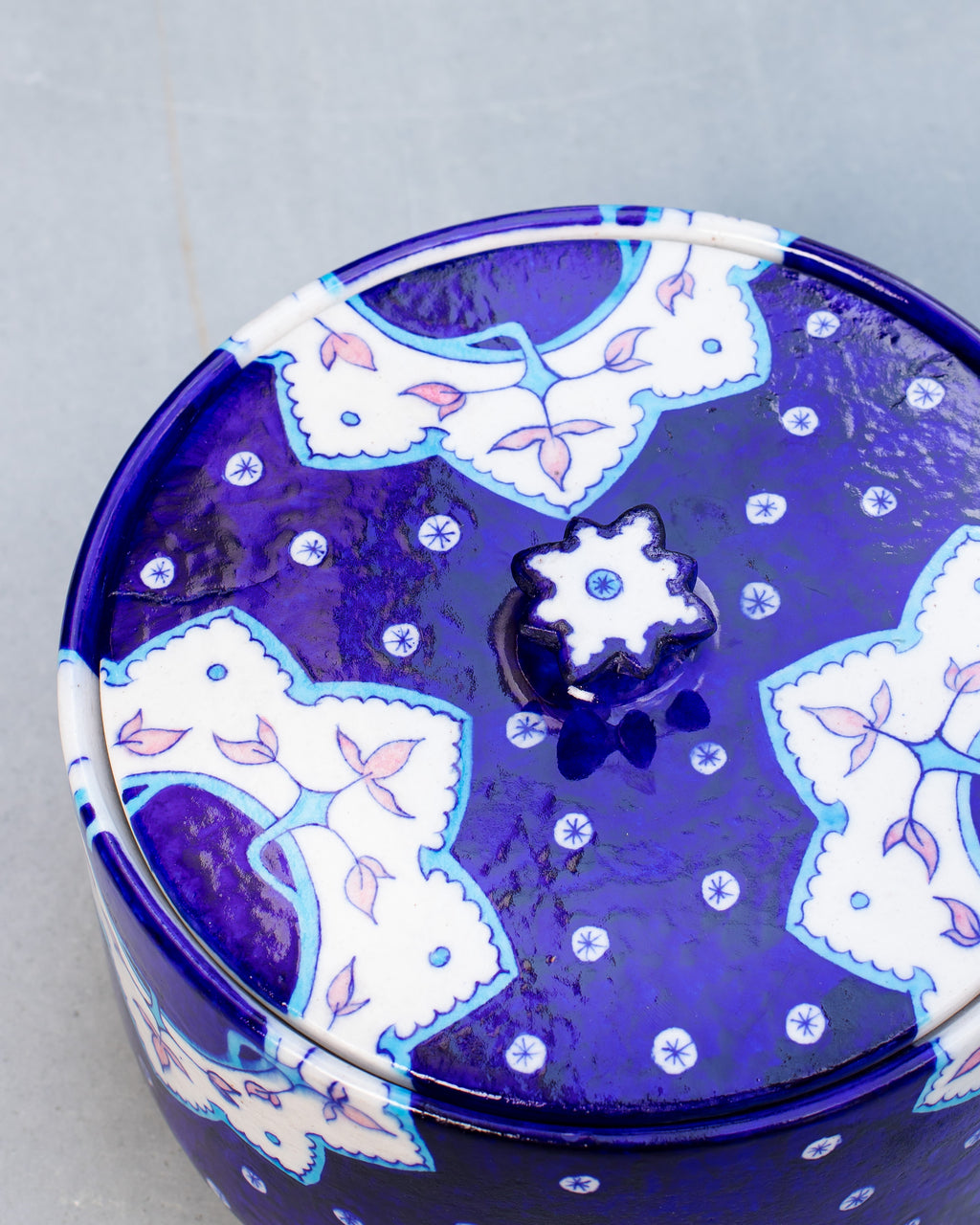 The Floral Lidded Decor Pot-1