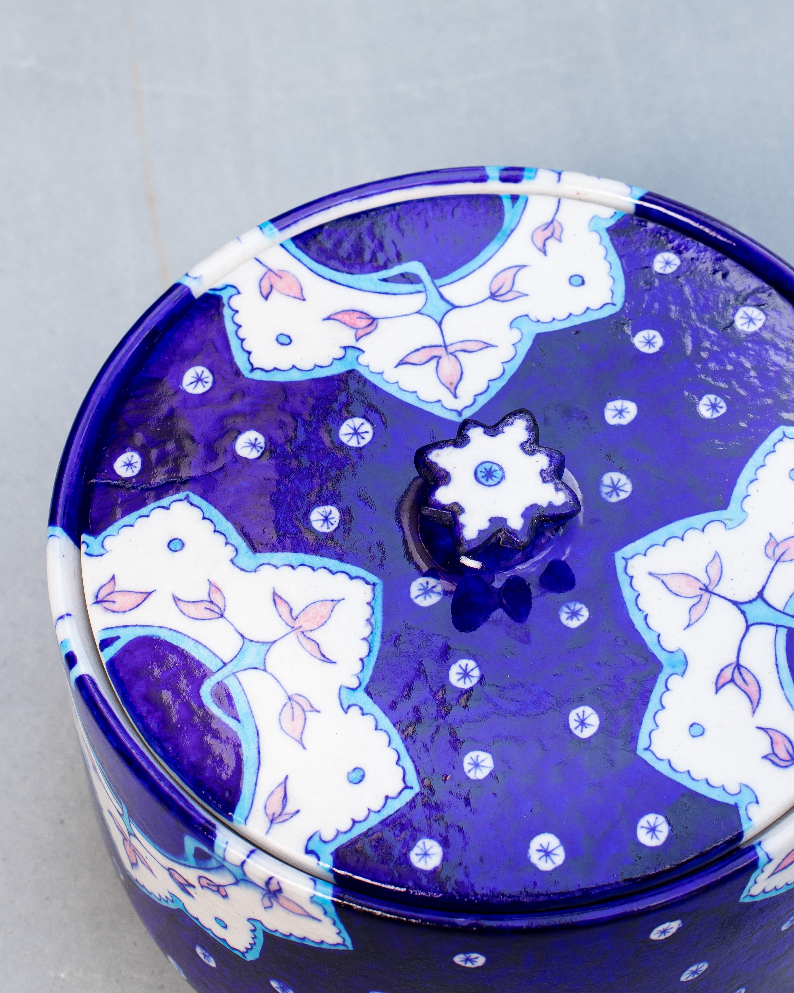 The Floral Lidded Decor Pot-1
